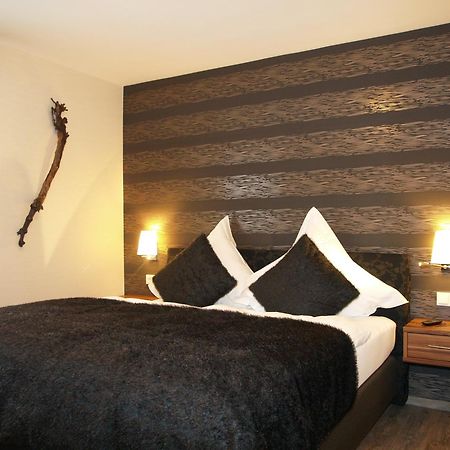 Hotel Weingut Bastian Brauneberg Esterno foto