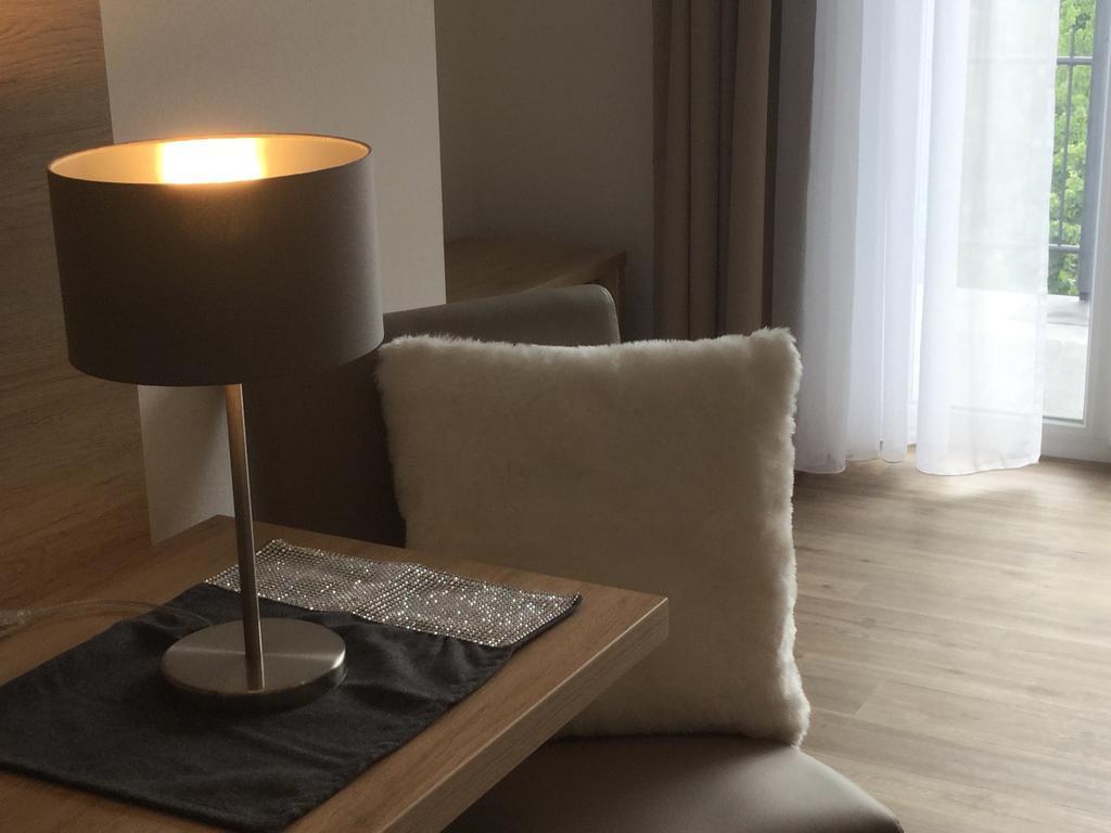 Hotel Weingut Bastian Brauneberg Esterno foto