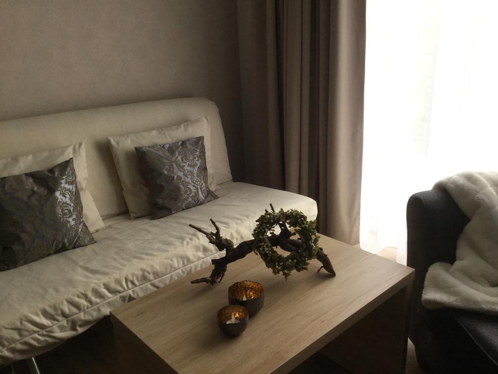 Hotel Weingut Bastian Brauneberg Esterno foto